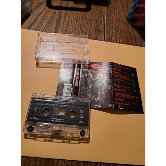Vintage Night Ranger Greatest Hits Cassette Tape MCA Camel Records 80s Rock - Picture 3 of 3